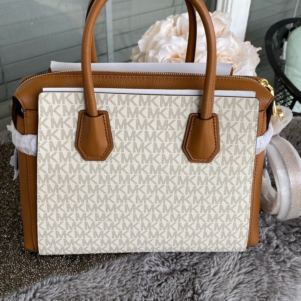 ❌sold❌MICHAEL Michael Kors Merce🤍🧡 - Picture 4 of 10